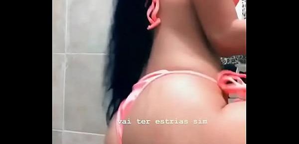  Tati Zaqui Gostosa e Peladinha Dançando